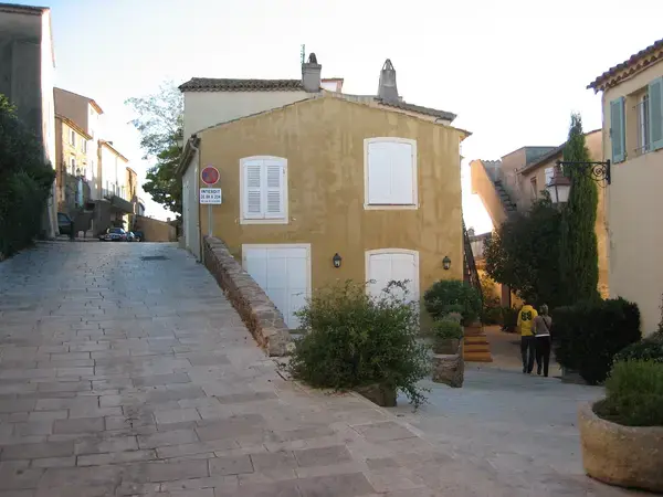 Le Monte-Escalier Installation monte-escalier Gassin Le Monte-Escalier Installation monte-escalier Gassin