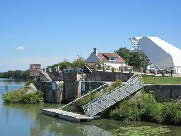 Le Monte-Escalier Installation monte-escalier Saint-Symphorien-sur-Saône Le Monte-Escalier Installation monte-escalier Saint-Symphorien-sur-Saône